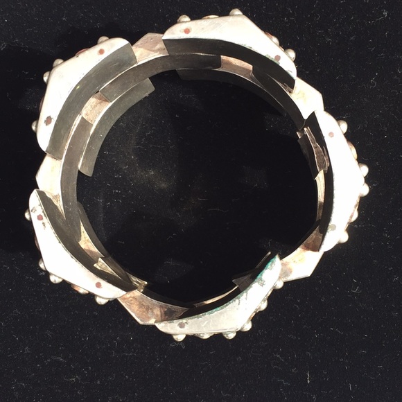 Incredible Vintage Puzzle Bracelet - Picture 4 of 11